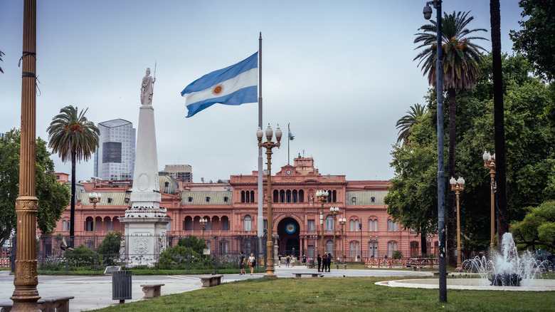 Pink building with Argentine flag