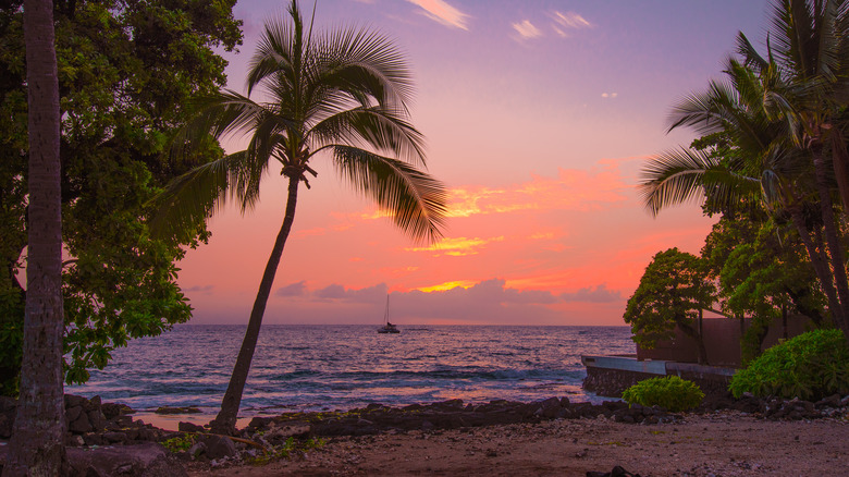 A sunset shown on a Hawaiian beach