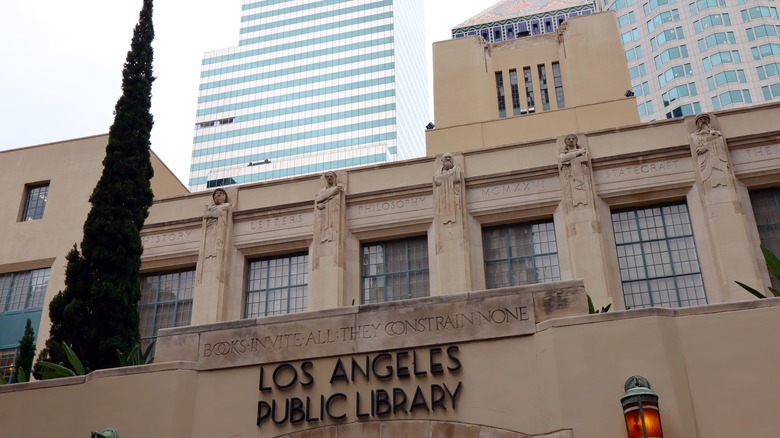 Los Angeles Public Library exterior