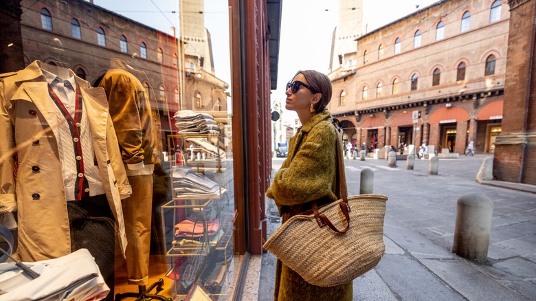 clothes shopper in Bologna