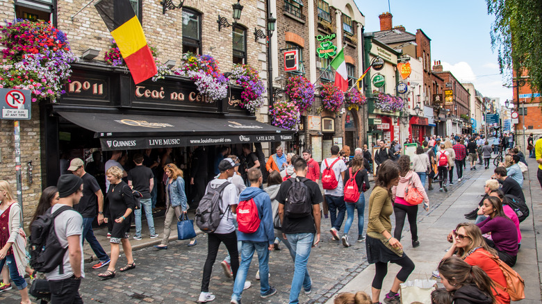 People on Dublin's famous Temple Bar street