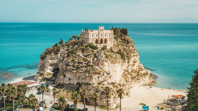 cliff in Tropea