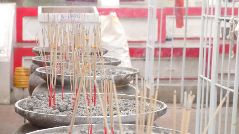 thai buddhist temple incense 