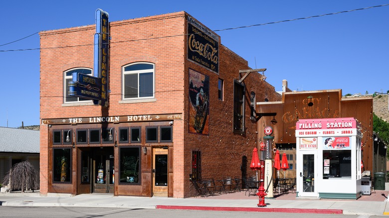 A building and gas station in Helper, Utah