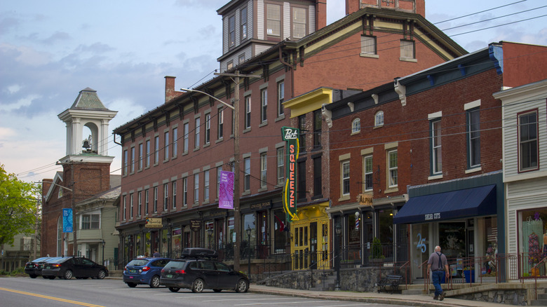 Main Street in Vergennes, Vermont on a cozy afternoon