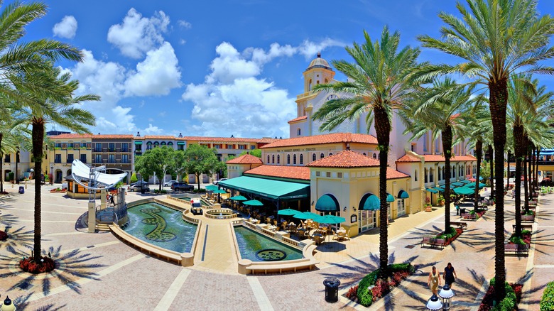 Fountain in CityPlace Florida West Palm Beach