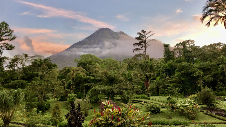 Landscape of Arenal Volcano and the surrounding jungle