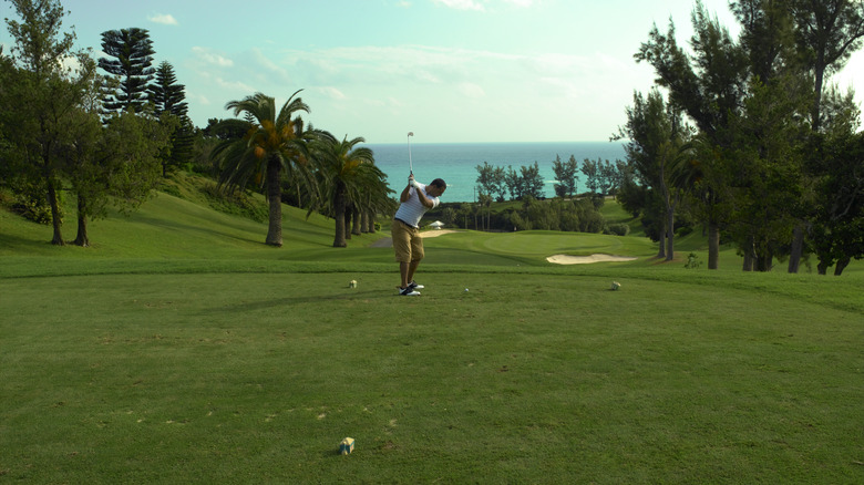 man golfing in Bermuda