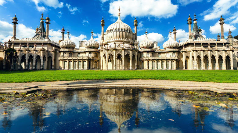 Brighton Pavillion and pond