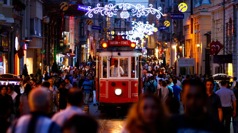 tram crowded İstiklal Street