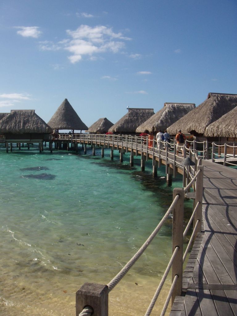 Sheraton_Huts