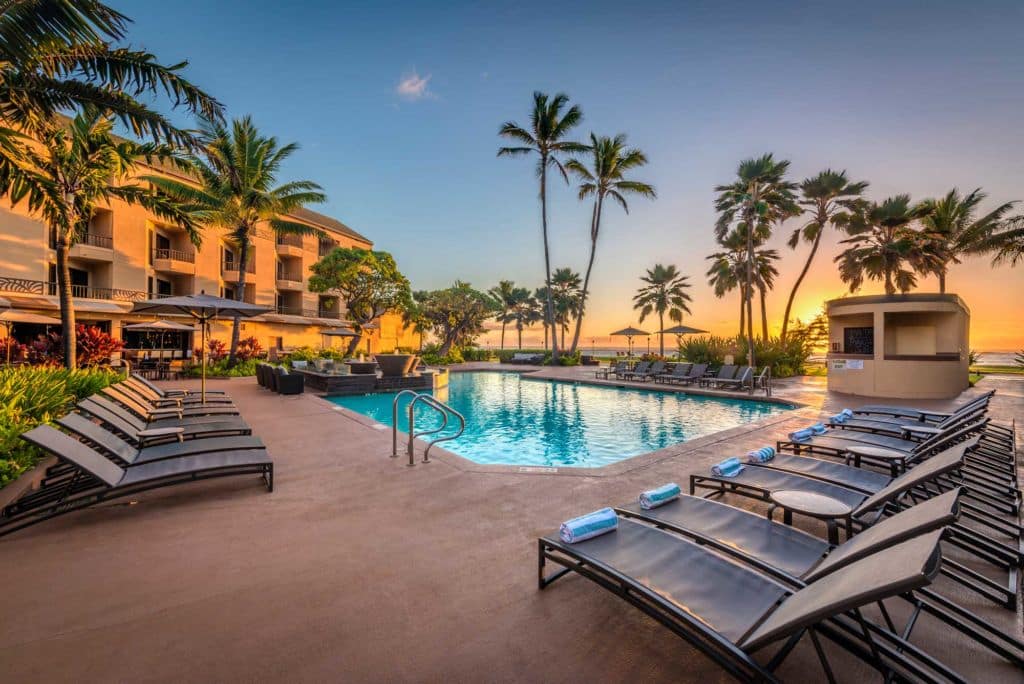 Hawaii island wedding venue: Courtyard Kauai at Coconut Beach