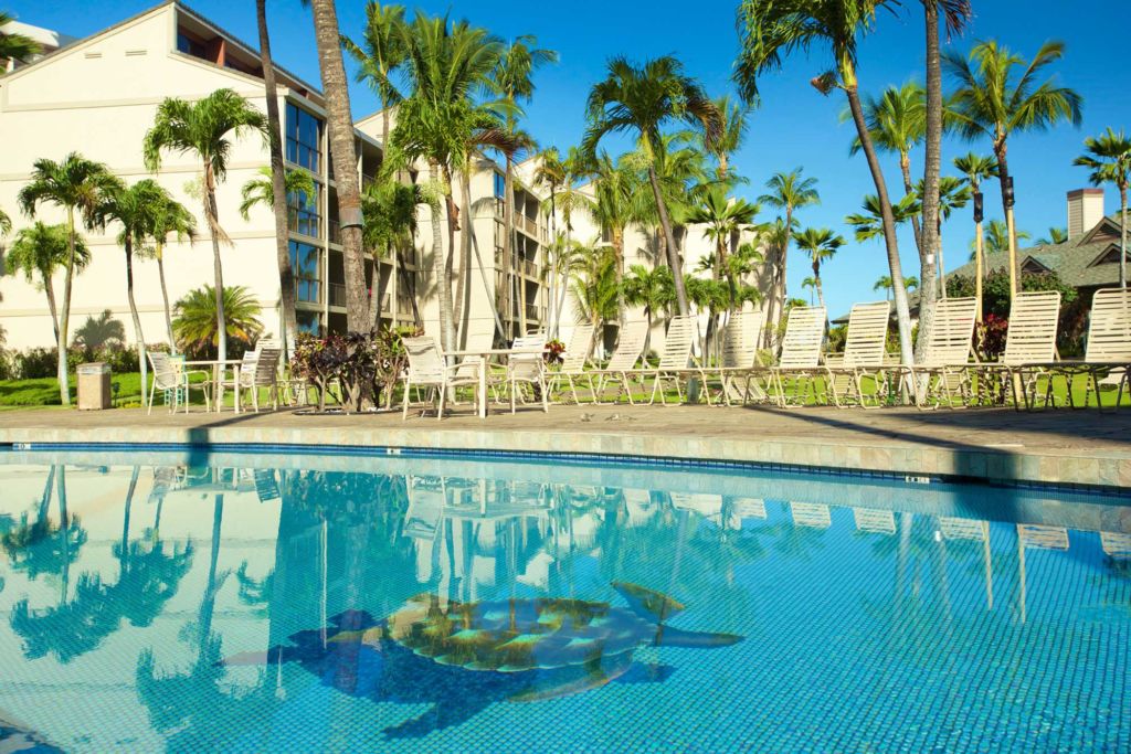 Hawaii island wedding venue: Aston Kaanapali Shores