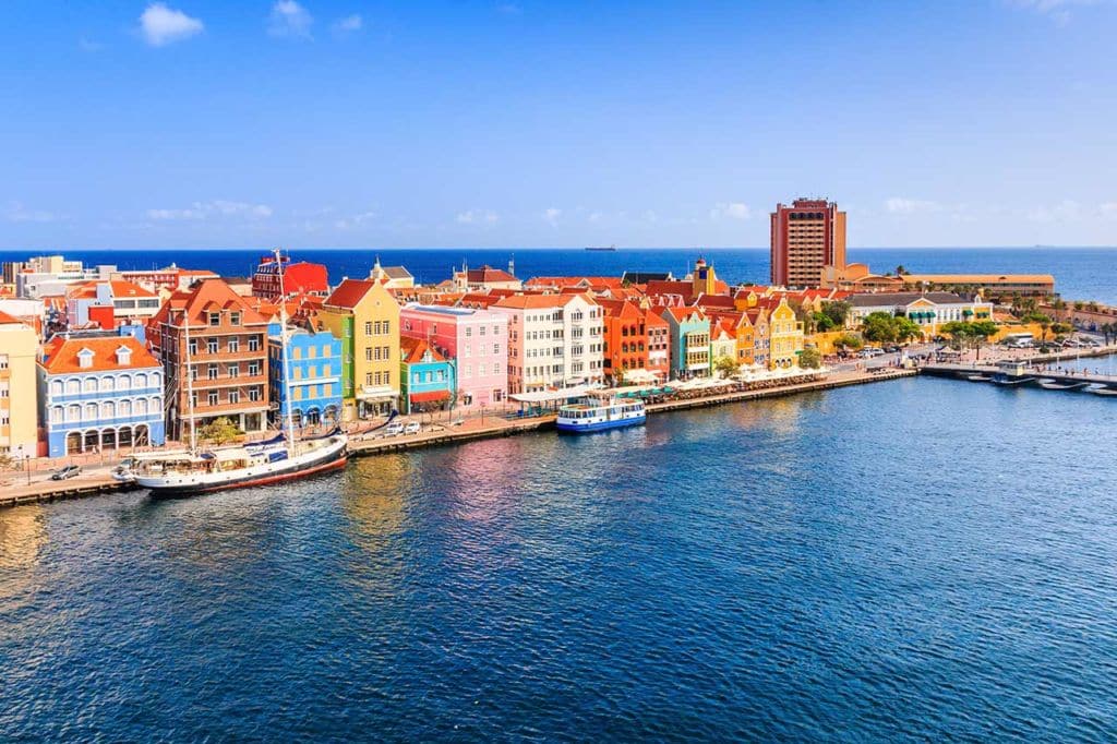 Hurricane-free Caribbean Islands: Curacao